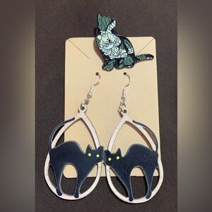 BRAND NEW. Black Cat Earrings and Pin Set.